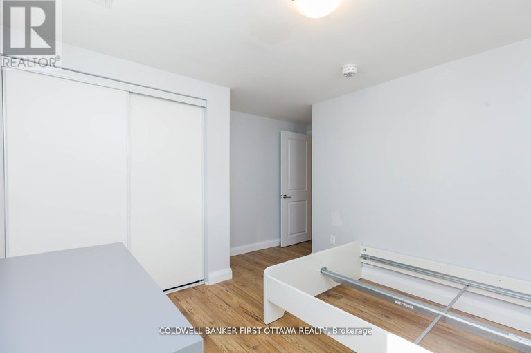 28574772/34-westwood-drive/meadowlandscrestview/ottawa/ontario/K2G2X1_19