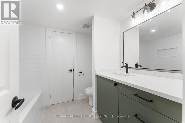 29270857/14-mulvagh-avenue/borden-farmstewart-farmcarleton-heightsparkwood-hills/ottawa/ontario/K2E6M6_29