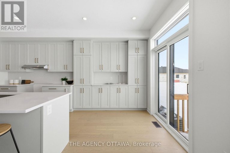 29454233/1146-cope-drive/stittsville-south/ottawa/ontario/K2S3C3_14