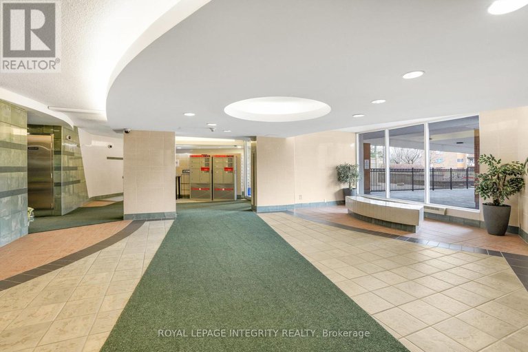 29435373/1110-2000-jasmine-crescent/beacon-hill-south/ottawa/ontario/K1J8K4_31