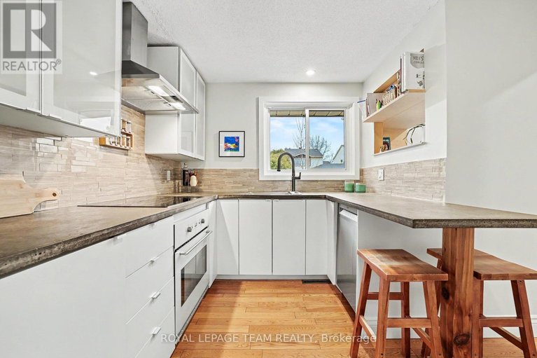 29671016/43-whelan-drive/pheasant-run/ottawa/ontario/K2J2A3_8