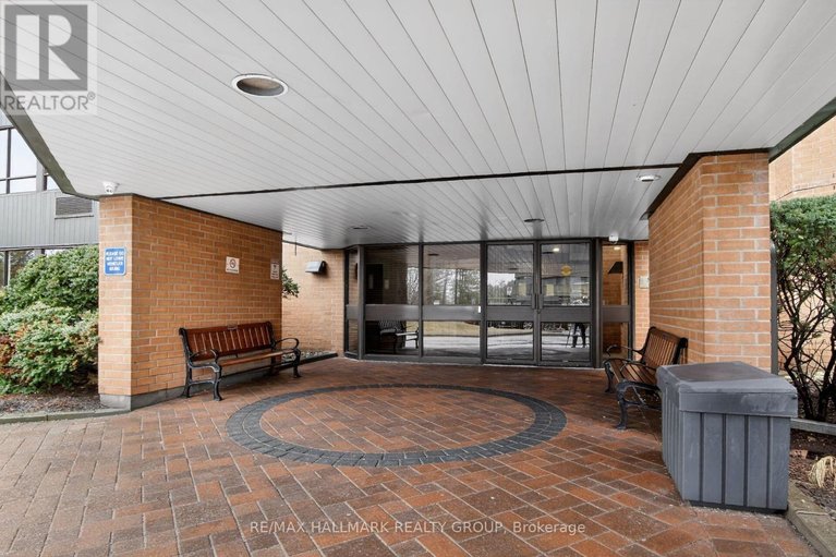 29629891/305-80-sandcastle-drive/leslie-park/ottawa/ontario/K2H9E7_3