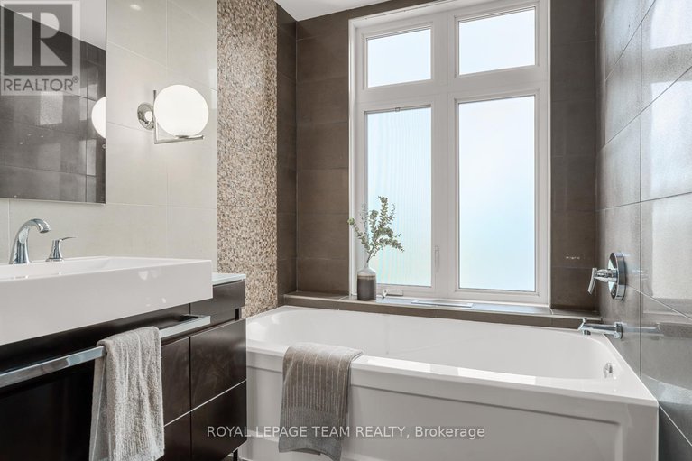 28623559/50-bertrand-street/lindenlea/ottawa/ontario/K1M1Y6_16
