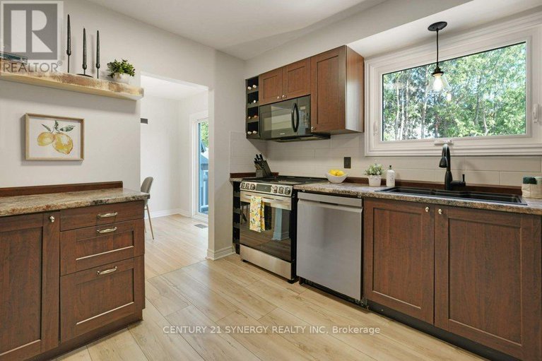 28306161/2522-needham-crescent/brookfield-gardens/ottawa/ontario/K1V6K2_11