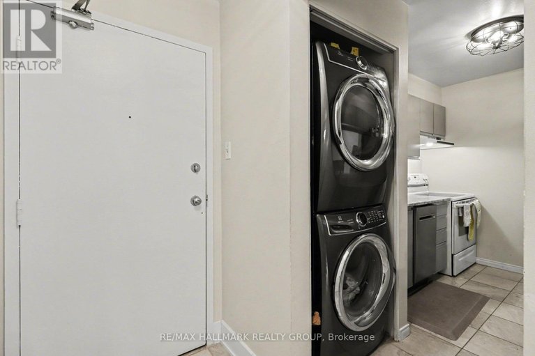 29638047/312-280-brittany-drive/viscount-alexander-park/ottawa/ontario/K1K4M4_4