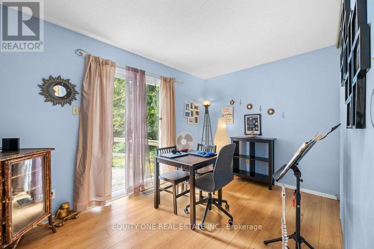 28564129/426-woodfield-drive/tanglewood/ottawa/ontario/K2G4E5_18