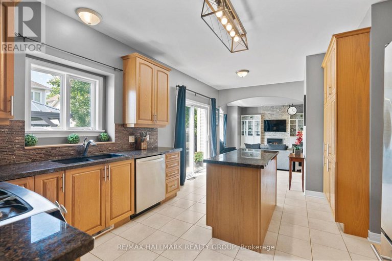 28826305/37-wilderness-way/stittsville-north/ottawa/ontario/K2S2E2_11