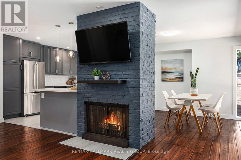 29054397/70-varley-drive/beaverbrook/ottawa/ontario/K2K1H2_12