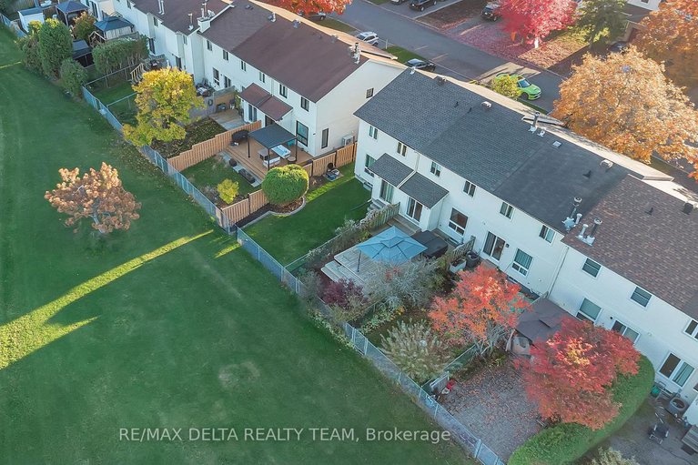 29041515/1423-caravel-crescent/bilberry-creekqueenswood-heights/ottawa/ontario/K1E3P5_37