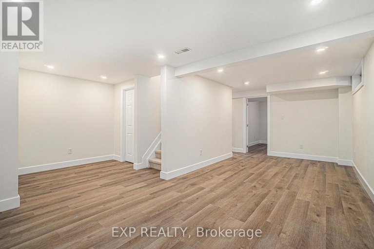 28379301/16-weybridge-drive/cedargrovefraserdale/ottawa/ontario/K2J2X2_30
