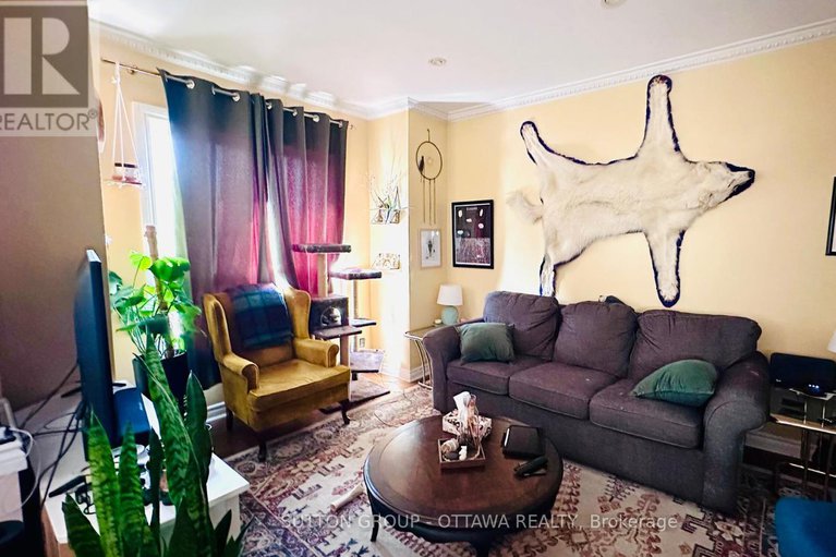 28434012/139-eccles-street/west-centre-town/ottawa/ontario/K1R6S7_15