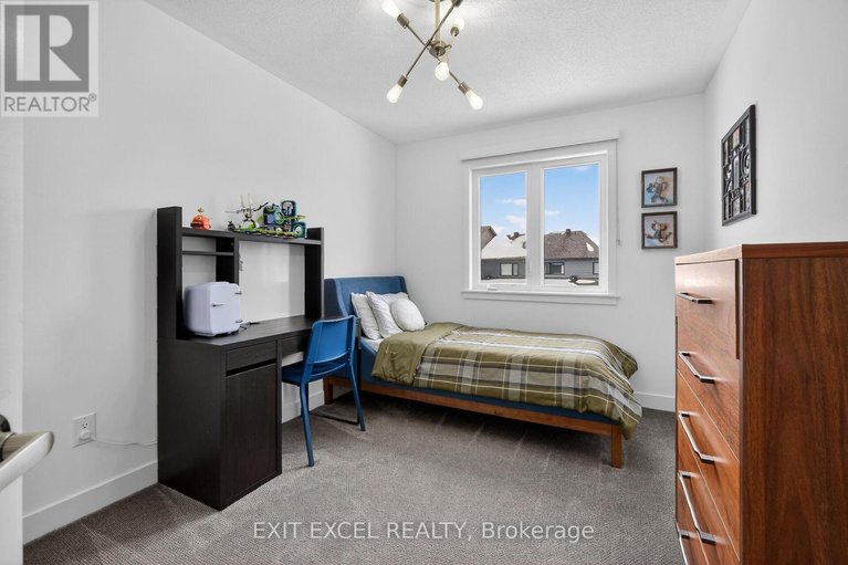 29663651/240-zinnia-way/riverside-southgloucester-glen/ottawa/ontario/K4M0K8_31