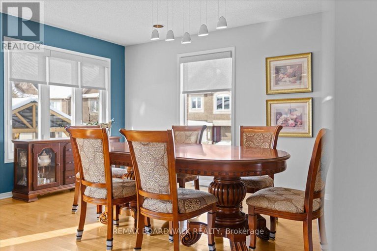 29446345/6355-sablewood-place/chapel-hill/ottawa/ontario/K1C7M3_20