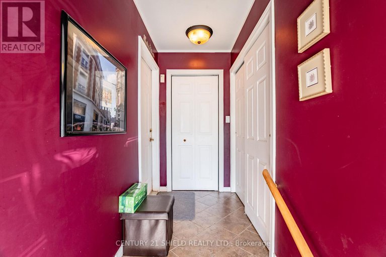 29038692/14215-county-rd-2-highway/south-stormont-osnabruck-twp/south-stormont/ontario/K0C1M0_38