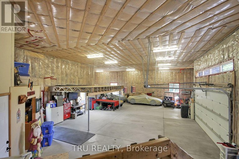 28474227/7909-parkway-road/osgoode-twp-north-of-reg-rd-6/ottawa/ontario/K0A2P0_41
