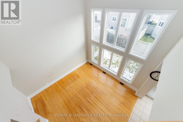 29202153/5090-north-bluff-drive/riverside-southgloucester-glen/ottawa/ontario/K1V2K2_18