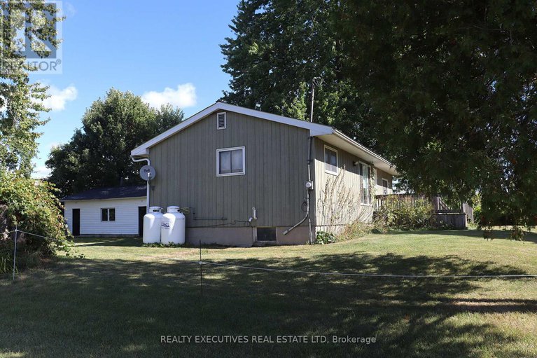 28886117/10539-gilmour-road/south-dundas-matilda-twp/south-dundas/ontario/K0E1C0_11