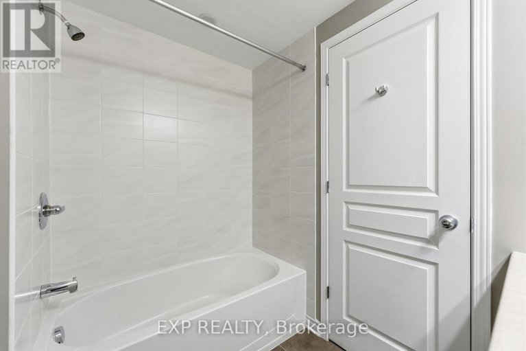 29328138/634-danaca-private/carson-meadows/ottawa/ontario/K1K2V7_22