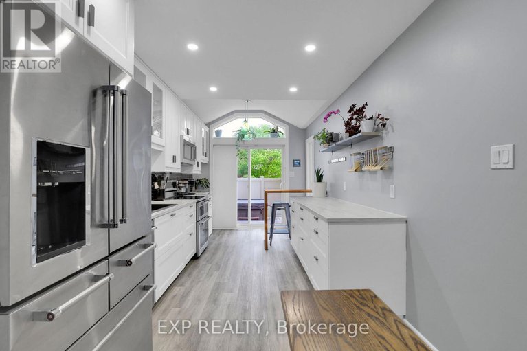 28364340/112-claiborne-way/queenswood-heights-south/ottawa/ontario/K1E3V9_12