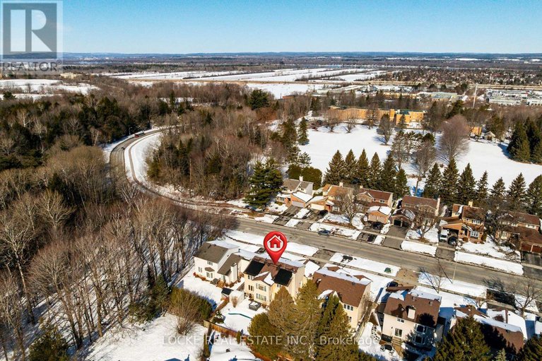 29535443/1404-forest-valley-drive/chapel-hill/ottawa/ontario/K1C5M8_47