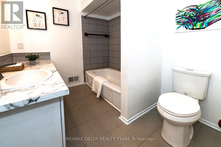 29227688/785-de-salaberry-street/beacon-hill-north/ottawa/ontario/K1J6Y5_23