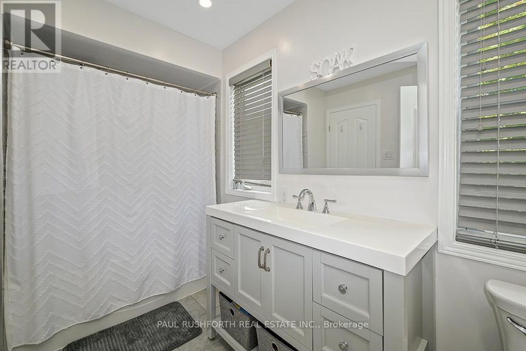 28907580/2087-breezewood-street/springridgeeast-village/ottawa/ontario/K4A4R7_17