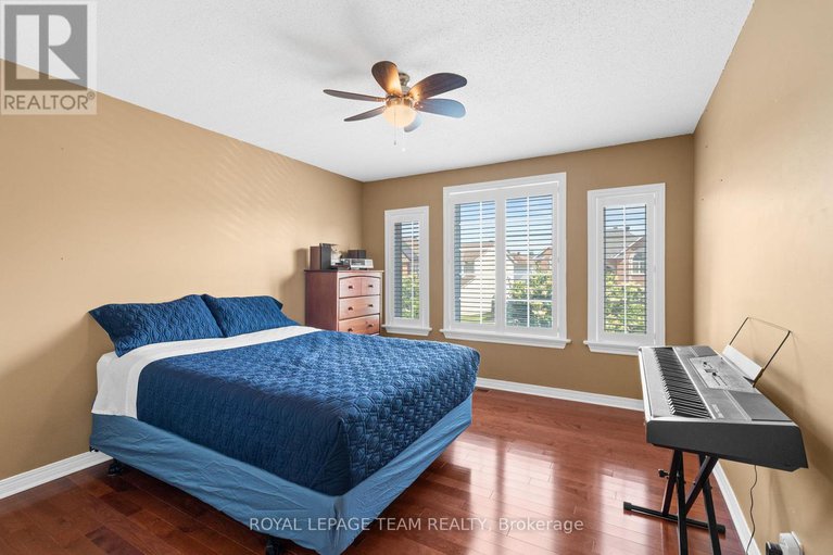 28577320/7-ash-valley-avenue/barrhaven-east/ottawa/ontario/K2G6V3_33