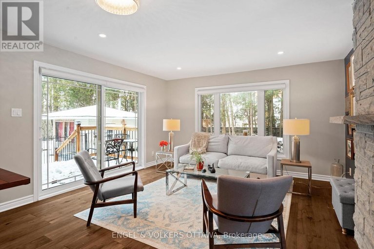 29611922/3-hazelwood-way/manotick-long-island-nicholls-island/ottawa/ontario/K2C3H1_4