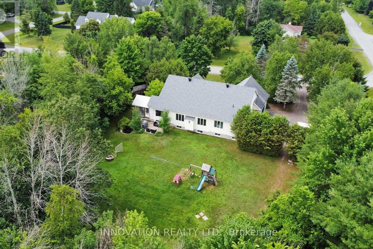 28585219/7-emily-lauren-crescent/kemptville/north-grenville/ontario/K0G1J0_26