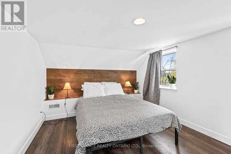 28712297/10-campbell-reid-court/rural-kanata-central/ottawa/ontario/K2K1X7_14