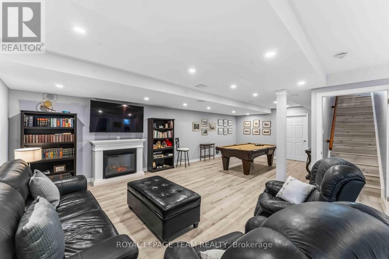 29666144/45-burnstead-crescent/emerald-meadowstrailwest/ottawa/ontario/K2M2T4_29