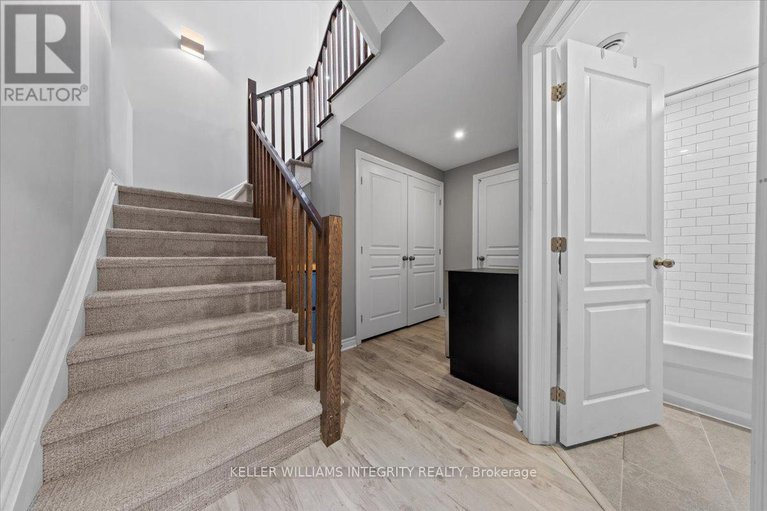 28491070/381-cooks-mill-crescent/riverside-south/ottawa/ontario/K1V2N2_27