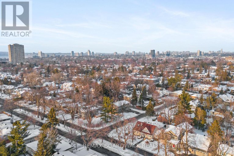 29393366/961-kingsmere-avenue/mckellar-heightsglabar-park/ottawa/ontario/K2A3K3_44