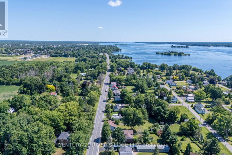 28632376/12084-lakeshore-drive/morrisburg/south-dundas/ontario/K0C1X0_4