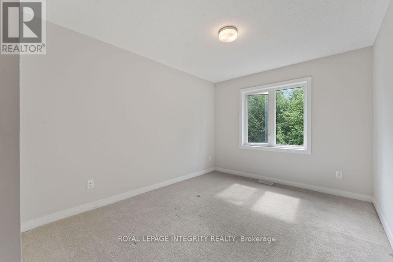 28798690/255-falsetto-street/mer-bleuebradley-estatesanderson-park/ottawa/ontario/K1W1E9_16