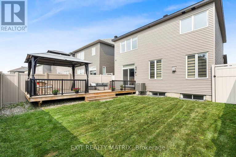 28616703/682-decoeur-drive/avalon-west/ottawa/ontario/K4A1H1_30