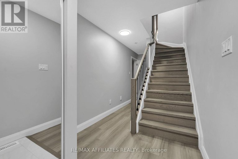 29140441/714-sanibel-private/westcliffe-estates/ottawa/ontario/K2H0A8_7