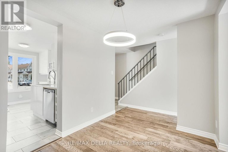 28227757/1822-loranger-court/chapel-hill/ottawa/ontario/K1C7H6_14