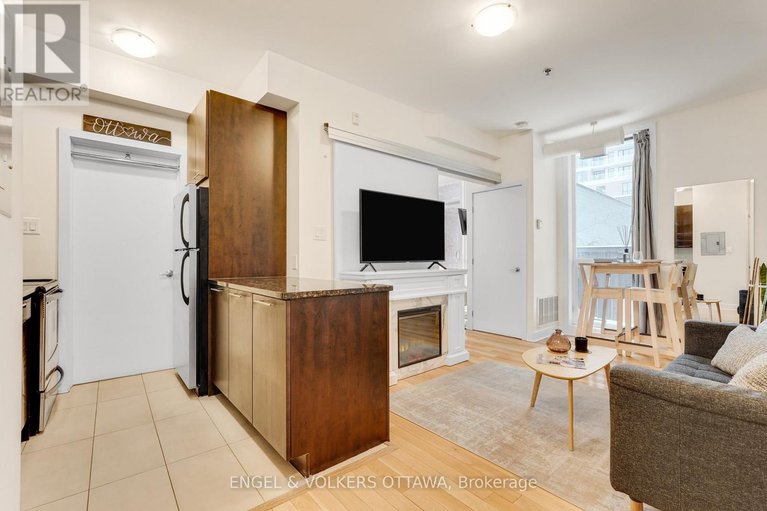 29426650/104-360-cumberland-street/lower-townbyward-market/ottawa/ontario/K1N0B1_4