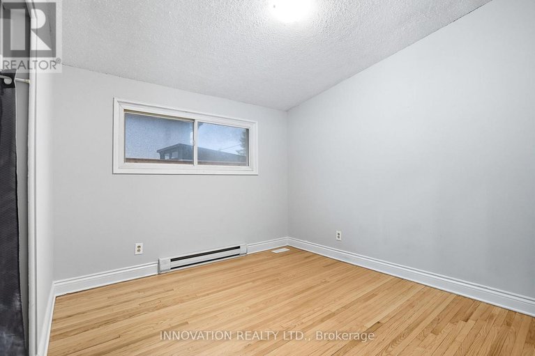 29082198/2302-horton-street/elmvale-acresurbandale/ottawa/ontario/K1G3E8_24