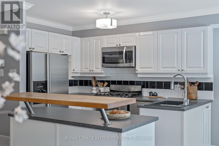 28951961/6308-sablewood-place/chapel-hill/ottawa/ontario/K1C7M6_21