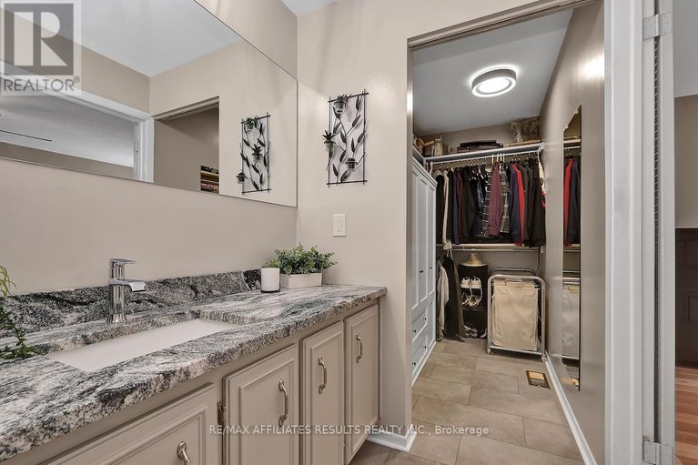 29356679/44-5-arbor-ridge/stittsville-central/ottawa/ontario/K2S1B9_39