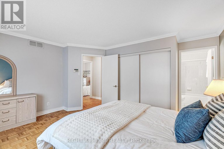 28280070/1179-whiterock-street/carson-grove/ottawa/ontario/K1J1B2_21