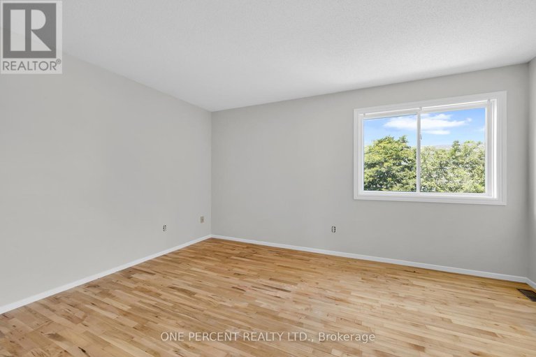 28639527/28-chickasaw-crescent/bridlewood/ottawa/ontario/K2M1M4_22