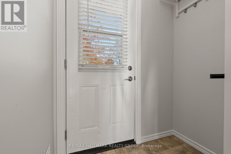 29048191/26-ettrick-crescent/pheasant-run/ottawa/ontario/K2J1G1_21