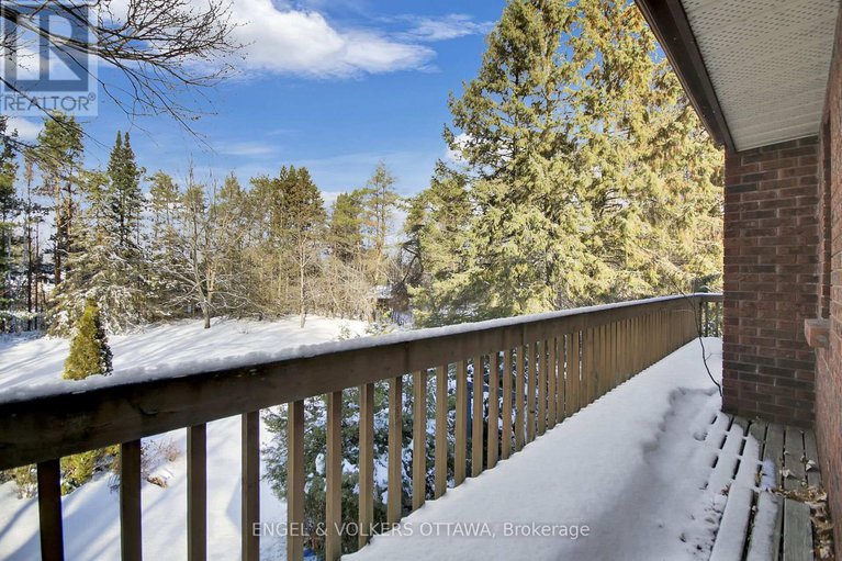 29262482/5361-hilltop-drive/manotick-long-island-nicholls-island/ottawa/ontario/K4M1G4_28