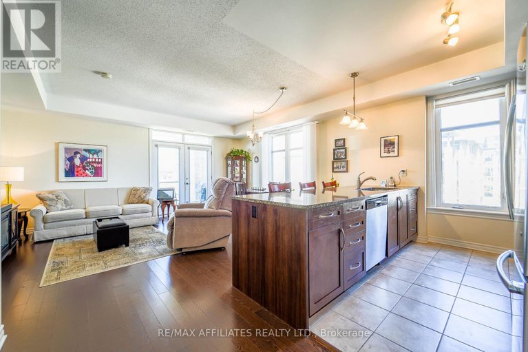 28229405/201-220-janka-private/emerald-meadowstrailwest/ottawa/ontario/K2V0E6_13