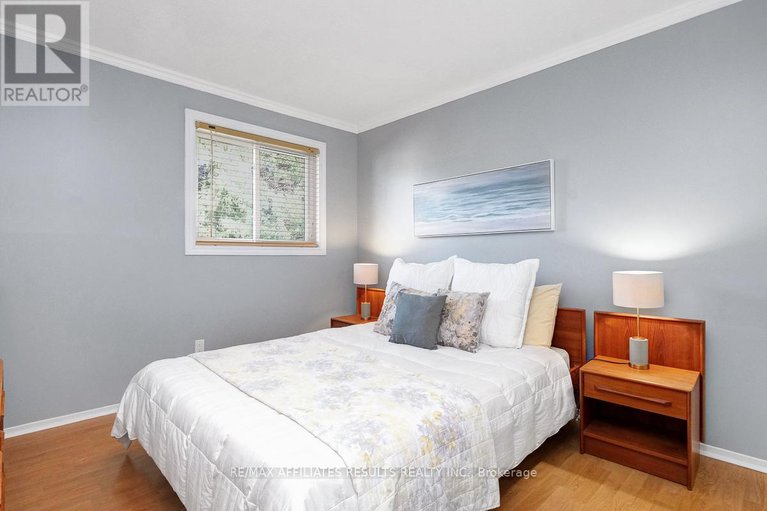 29048686/68-pheasant-run-drive/pheasant-run/ottawa/ontario/K2J2R4_28