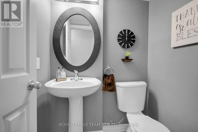 28451149/2-565-stonefield/barrhaven-east/ottawa/ontario/K2G4R4_30