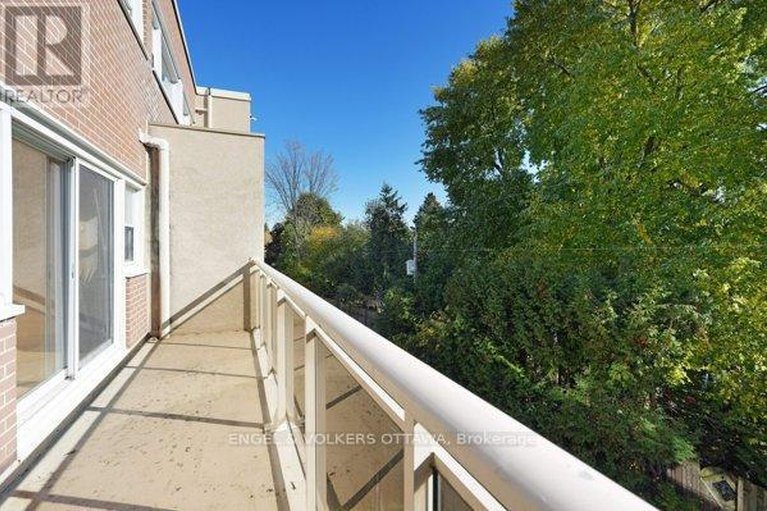 29607398/216-12-corkstown-road/lakeview-park/ottawa/ontario/K2H5B3_34